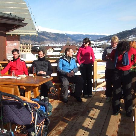 Sportbauernhof - Gasthaus Hochalmblick Krems in Kaernten エクステリア 写真